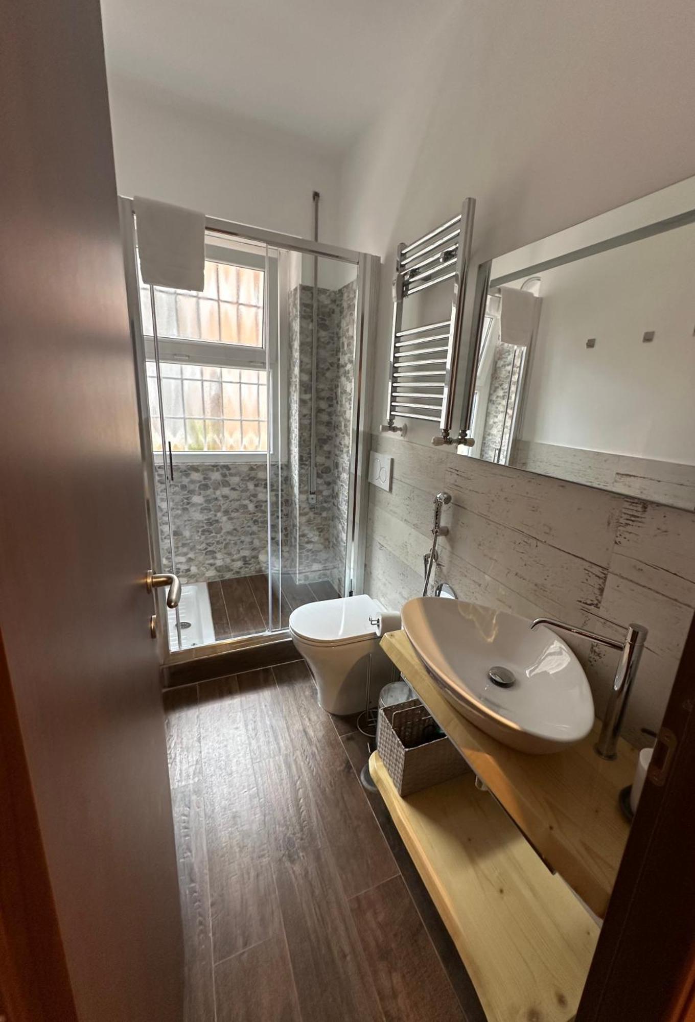 Guest house Vatican Qg