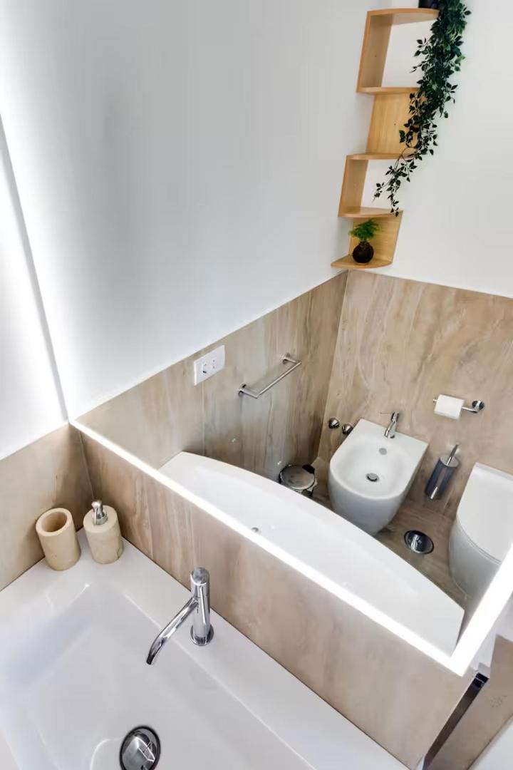 Aurelia Luxury