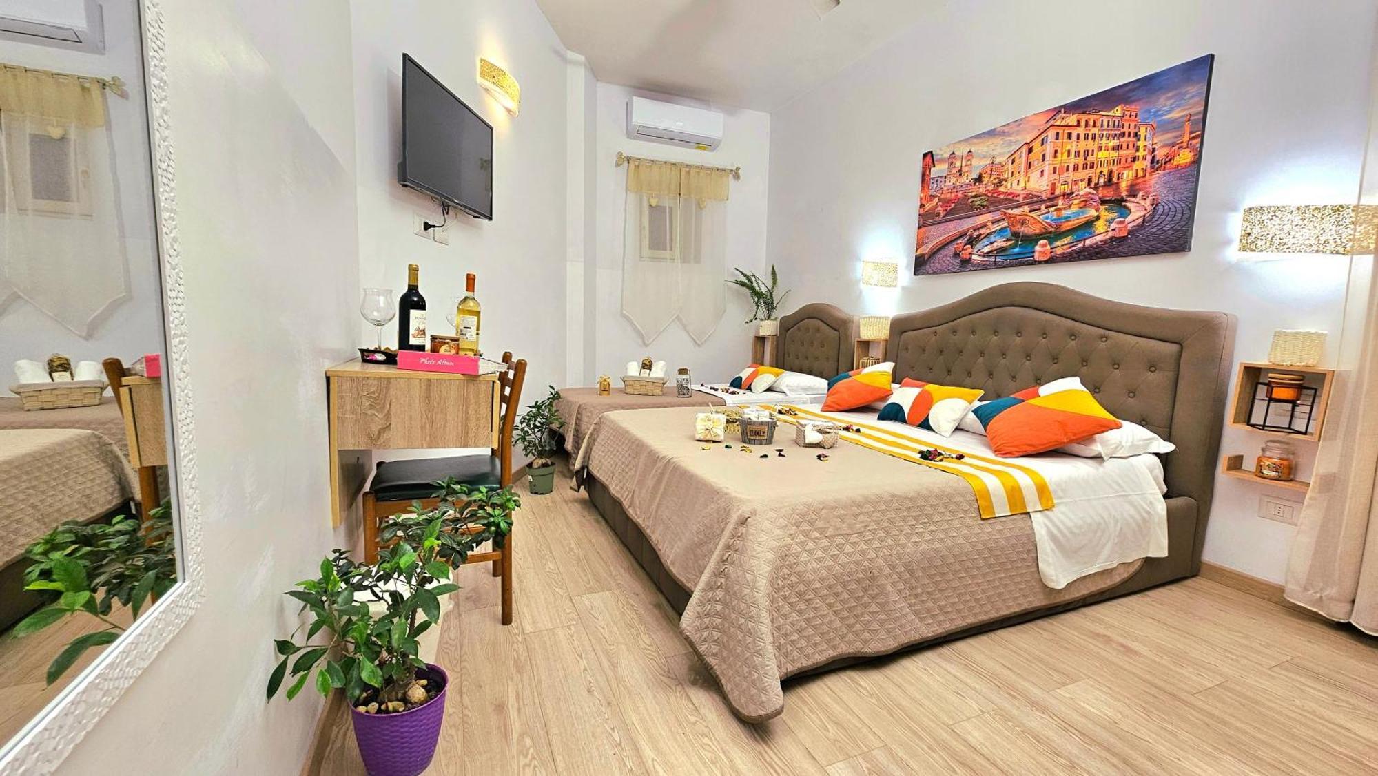 A Casa Simpatia Roma - Free Parking If You Book 4 Nights Rome