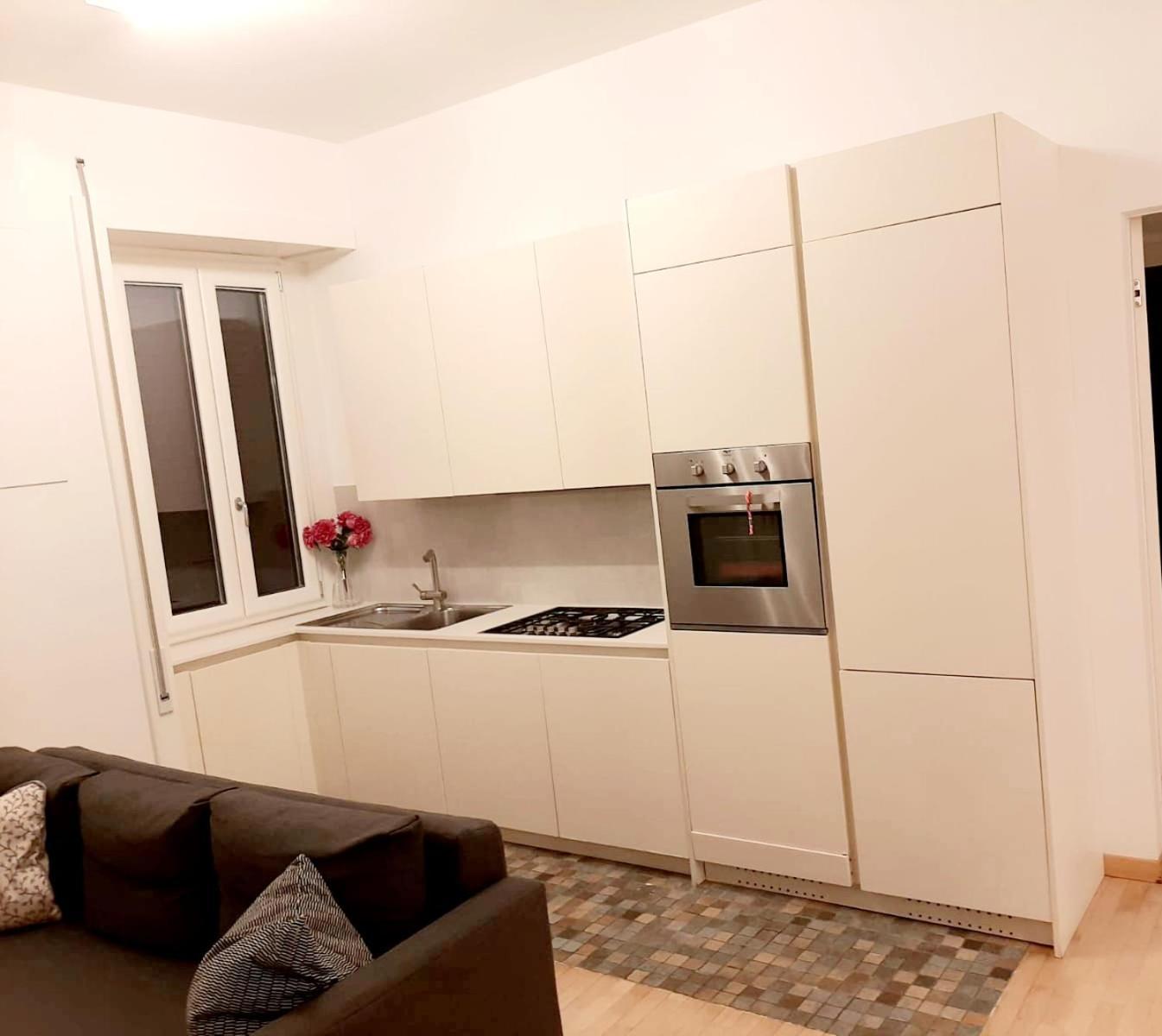 Apartment Lovely Flat Universita
