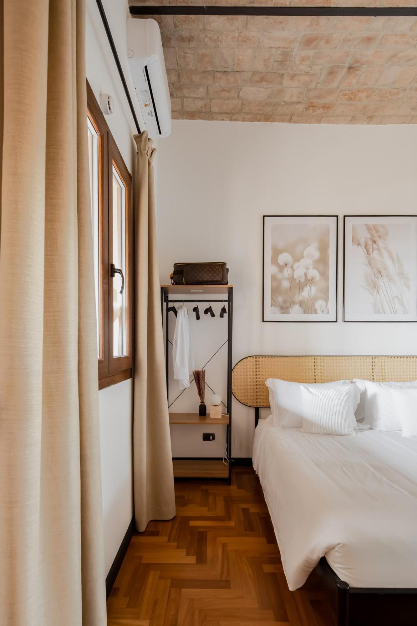 Colosseo Flats And Penthouse *