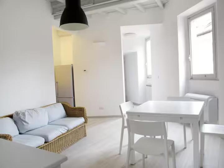 Spacious, Modern, Bright Apartment, Near Piazza Navona! * Rome