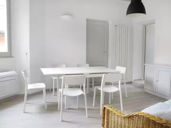 Spacious, Modern, Bright Apartment, Near Piazza Navona! Apartment Rome