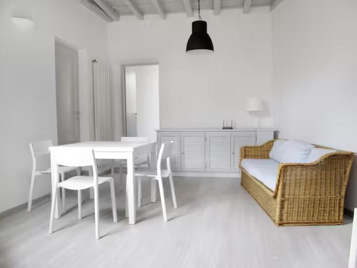 Apartment Spacious, Modern, Bright Apartment, Near Piazza Navona! Rome