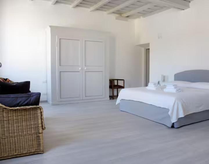 Spacious, Modern, Bright Apartment, Near Piazza Navona! * Rome