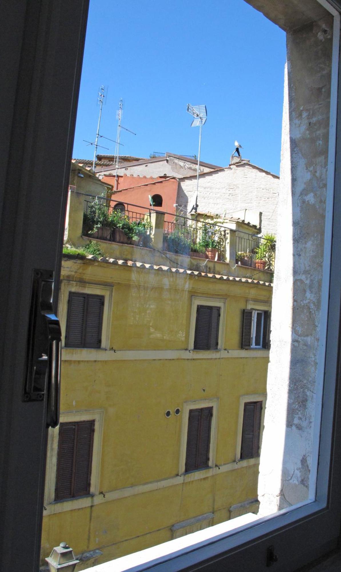 Apartment Spacious, Modern, Bright Apartment, Near Piazza Navona! Rome