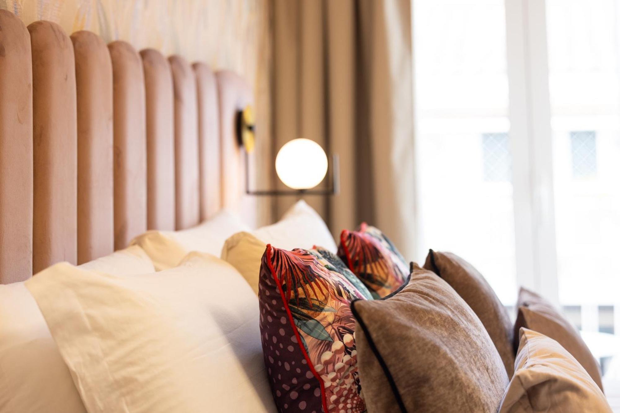 Mavi Luxury * Roma
