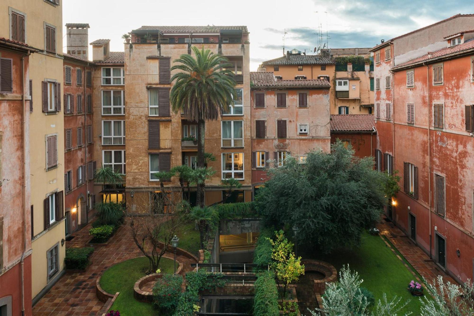 Aparthotel Master Trevi Rome