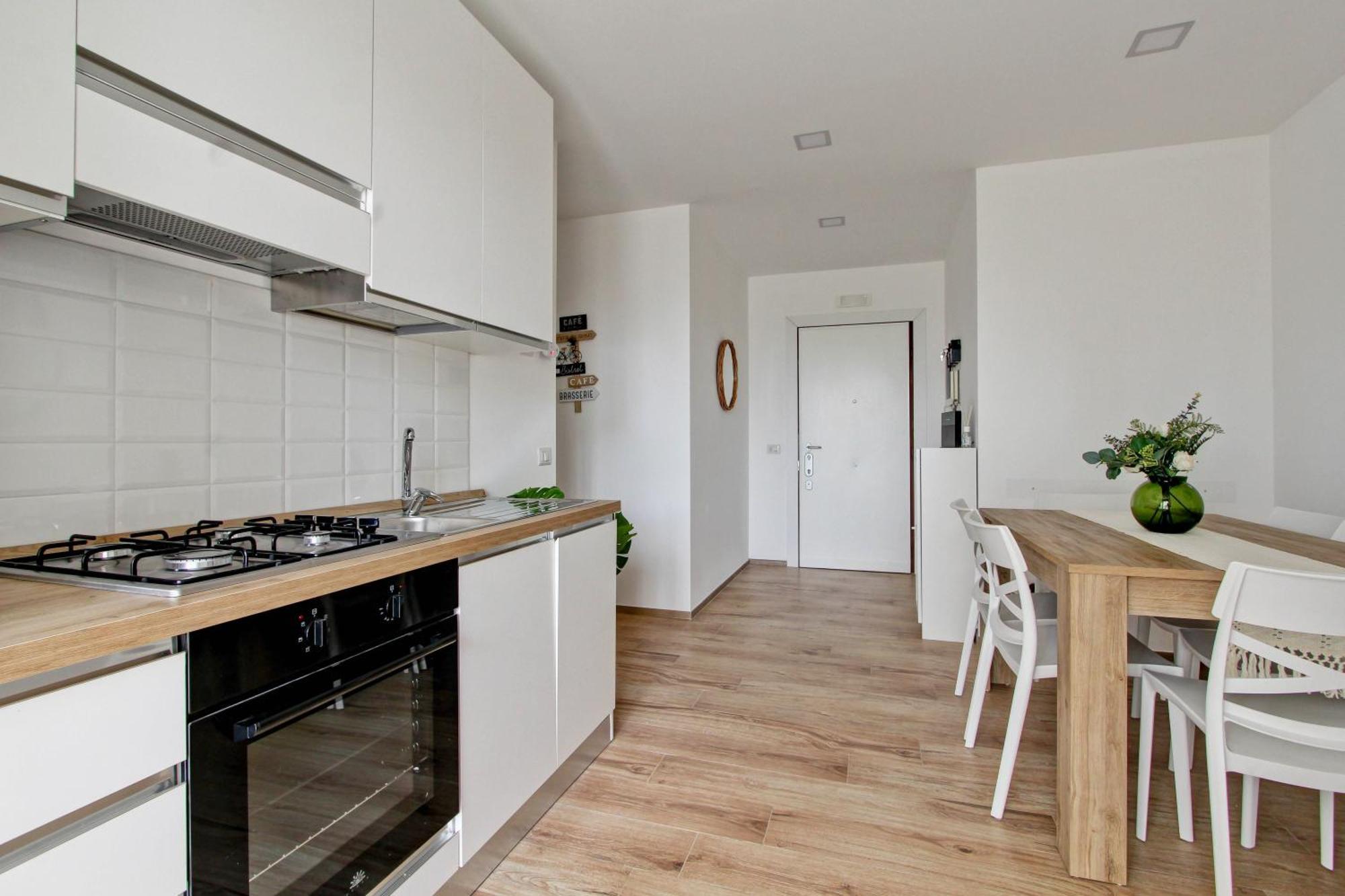 Eur Torrino Apartment, Vicino La Stazione Metro Tor Di Valle