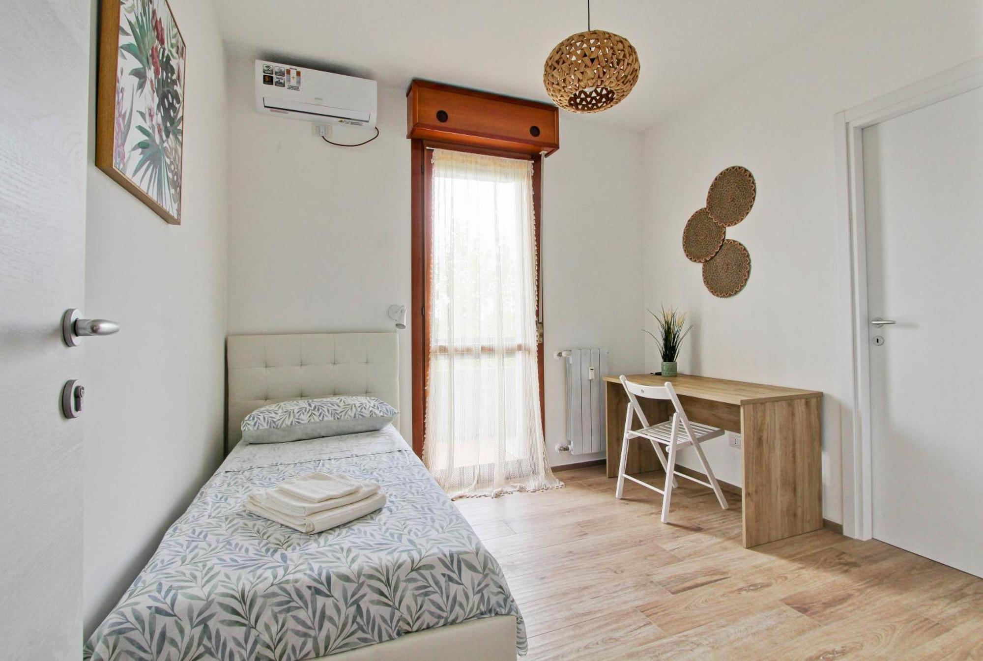 Eur Torrino Apartment, Vicino La Stazione Metro Tor Di Valle Apartment *