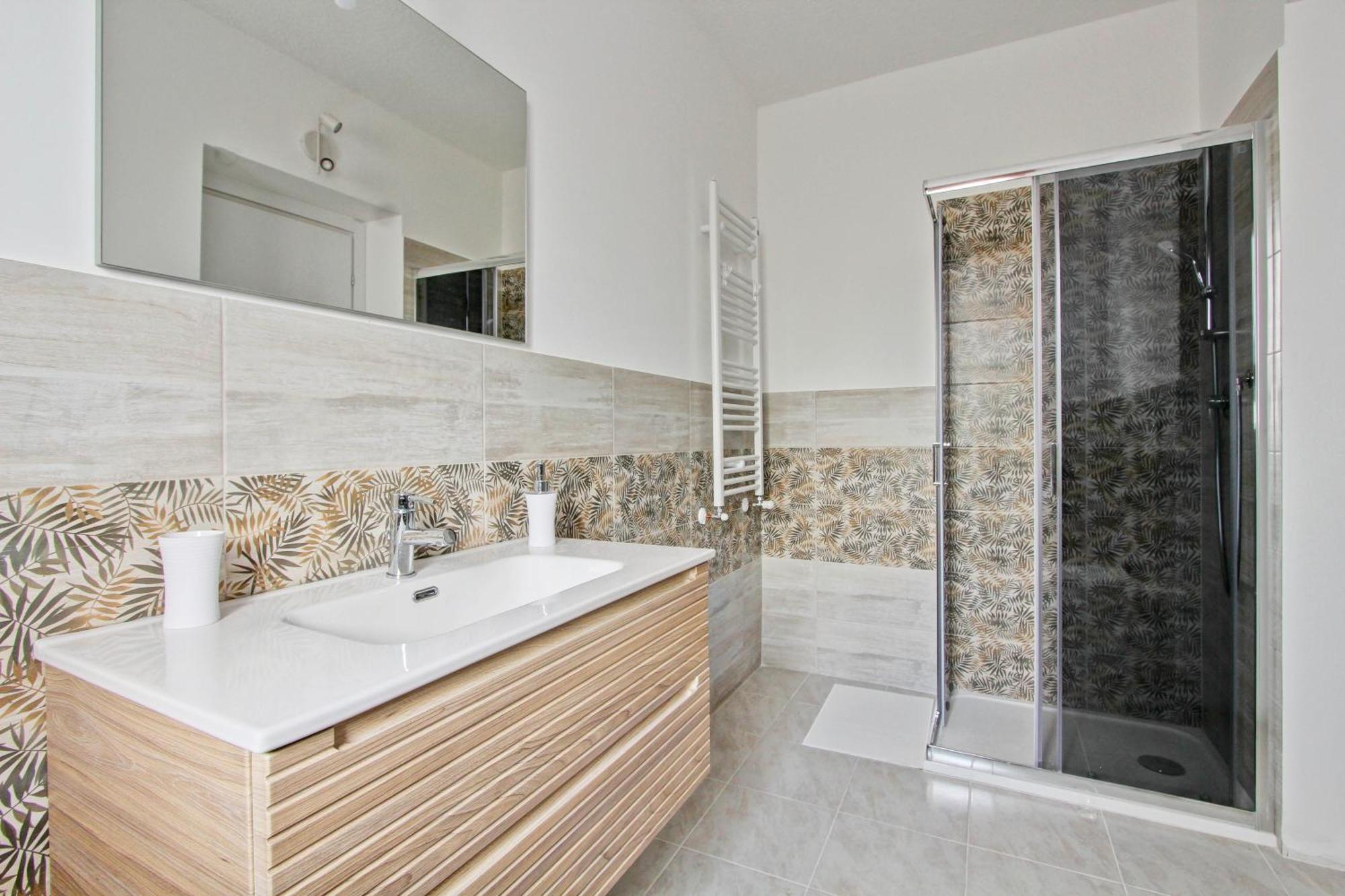 Eur Torrino Apartment, Vicino La Stazione Metro Tor Di Valle Apartment Rome