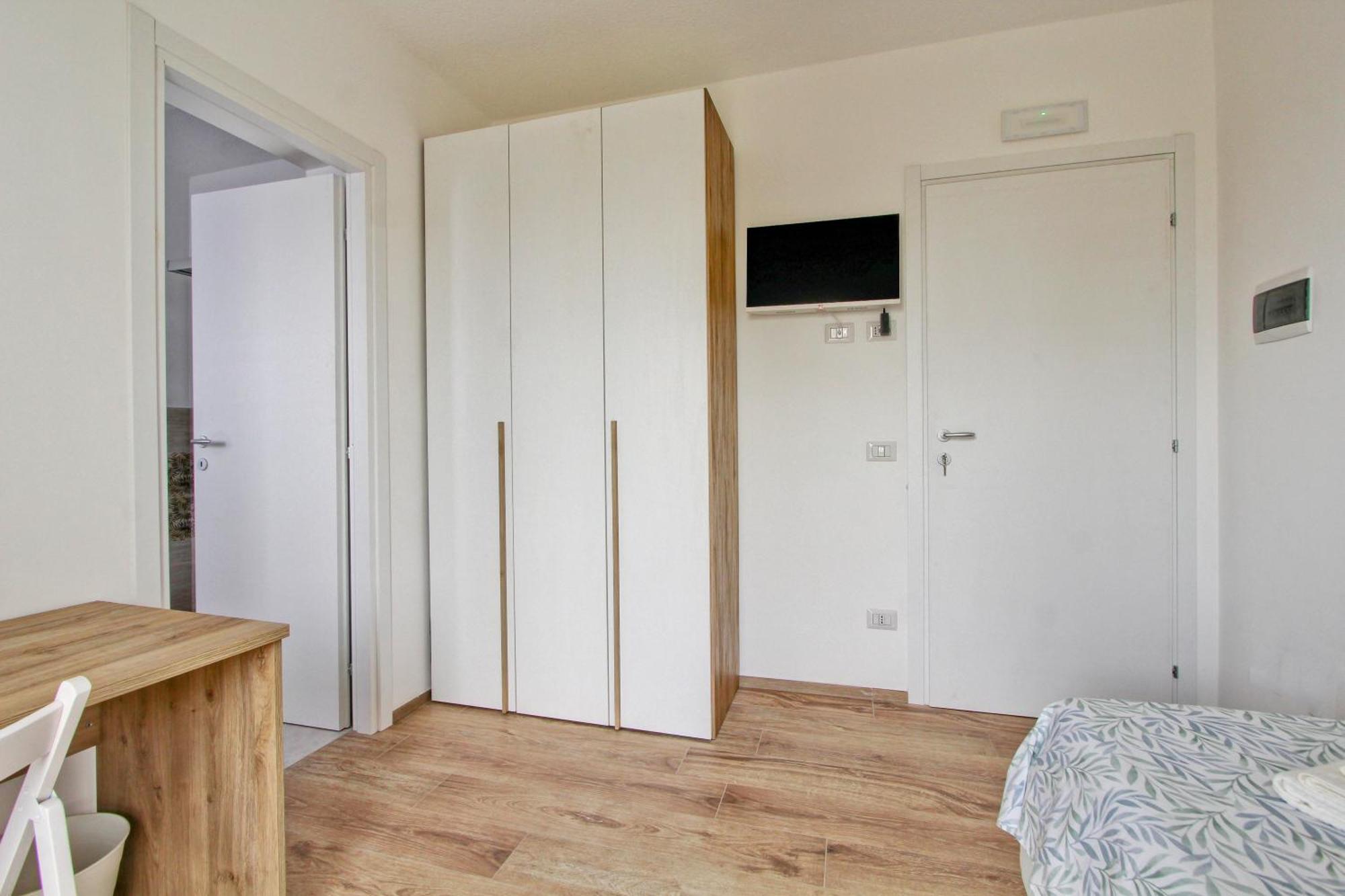 Eur Torrino Apartment, Vicino La Stazione Metro Tor Di Valle Apartment Rome