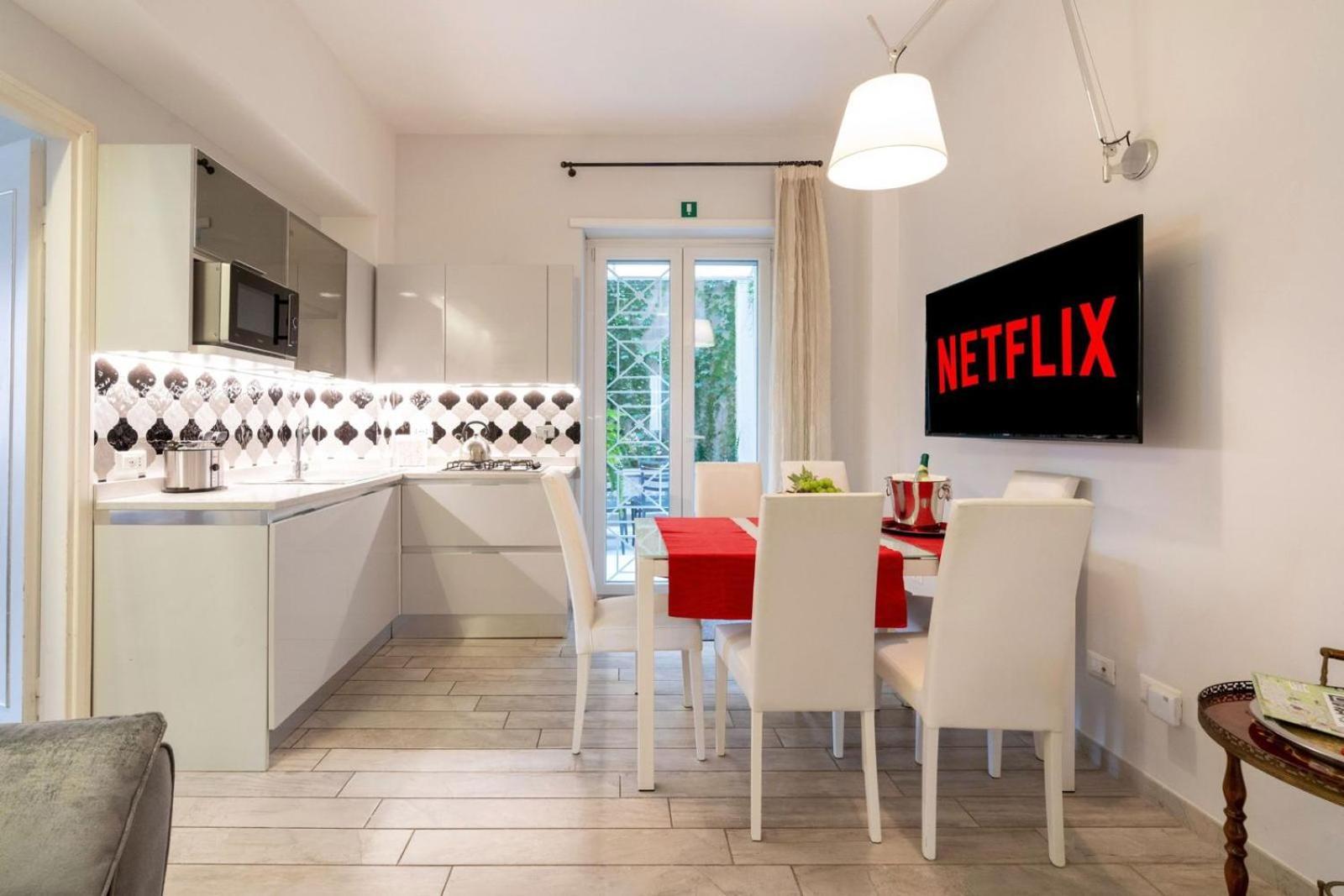 Apartment Vatican Historic Center -luxury Flat With Garden And Private Parking
