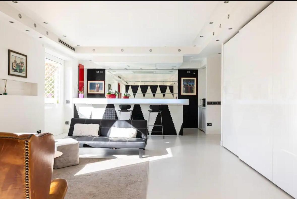 Luxury 250mt For Lovers Apartment Rome