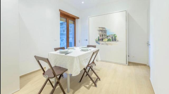 Apartment Vinyle Vatican