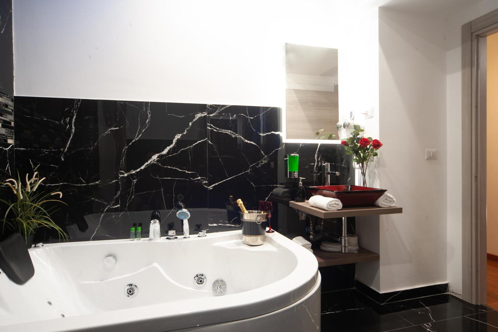 Farnese Jacuzzi * Rome