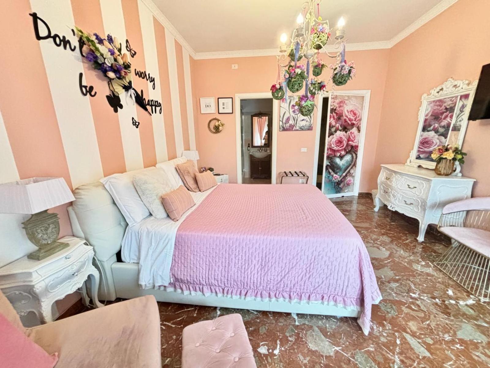 Magenta Deluxe Gregorio Vii Affittacamere *