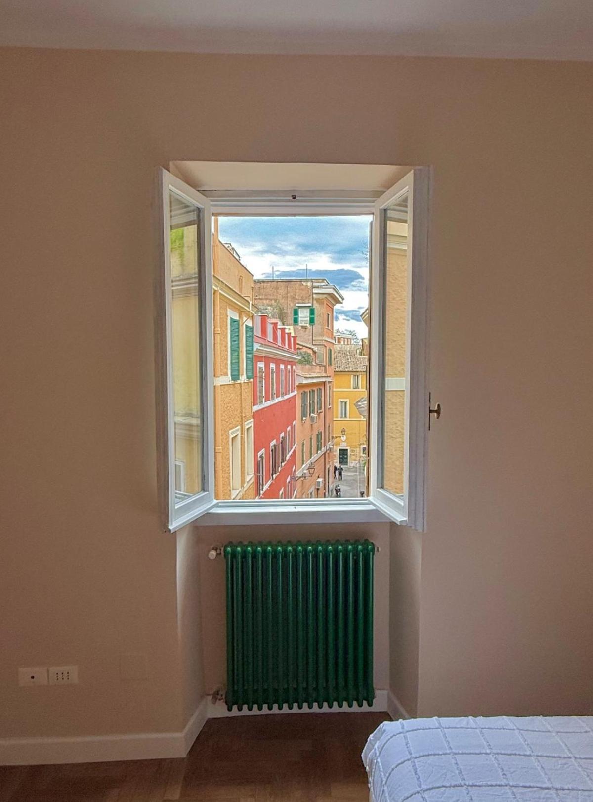 Design And Cozy In Trastevere Rome