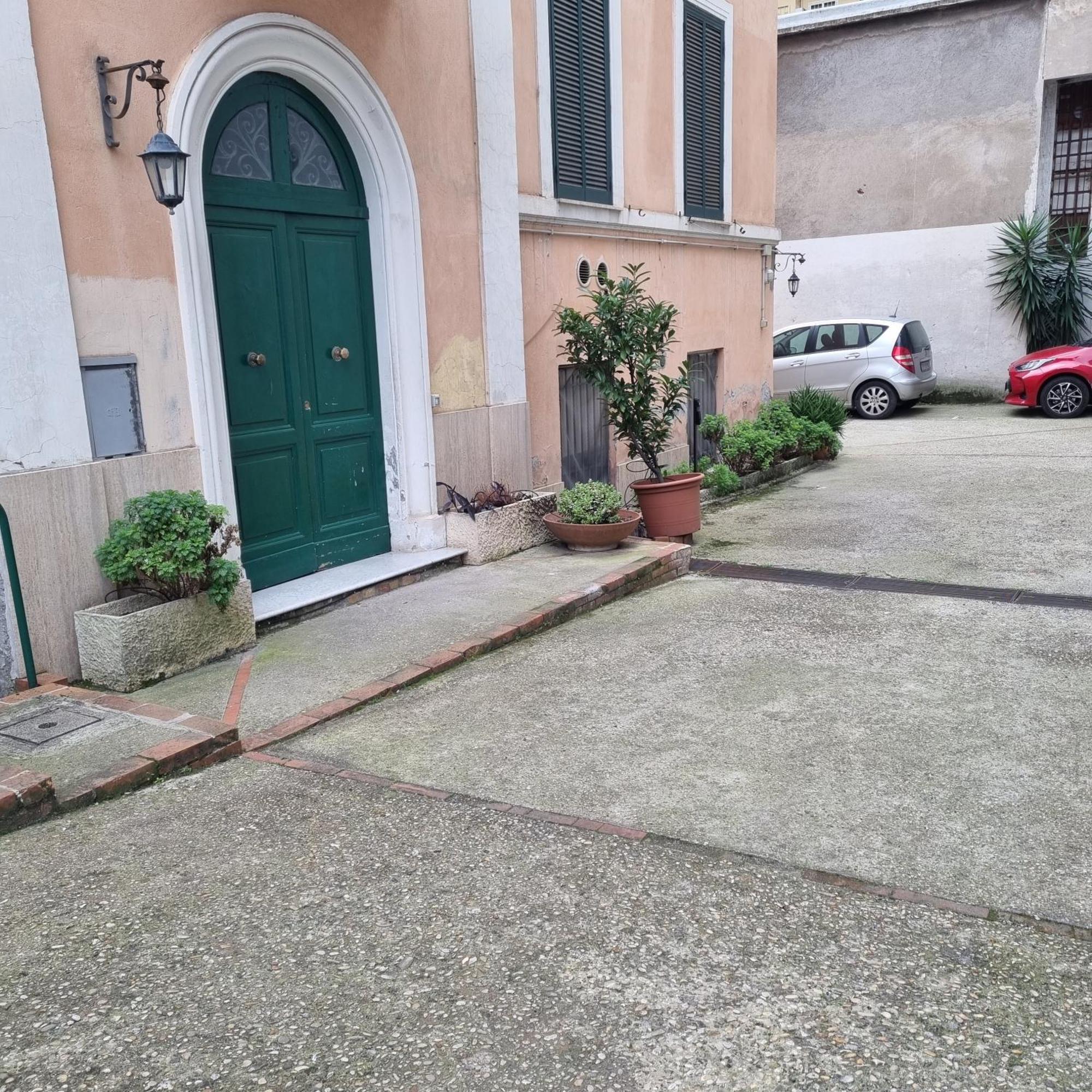 Apartment Happy House Tiburtina Rome