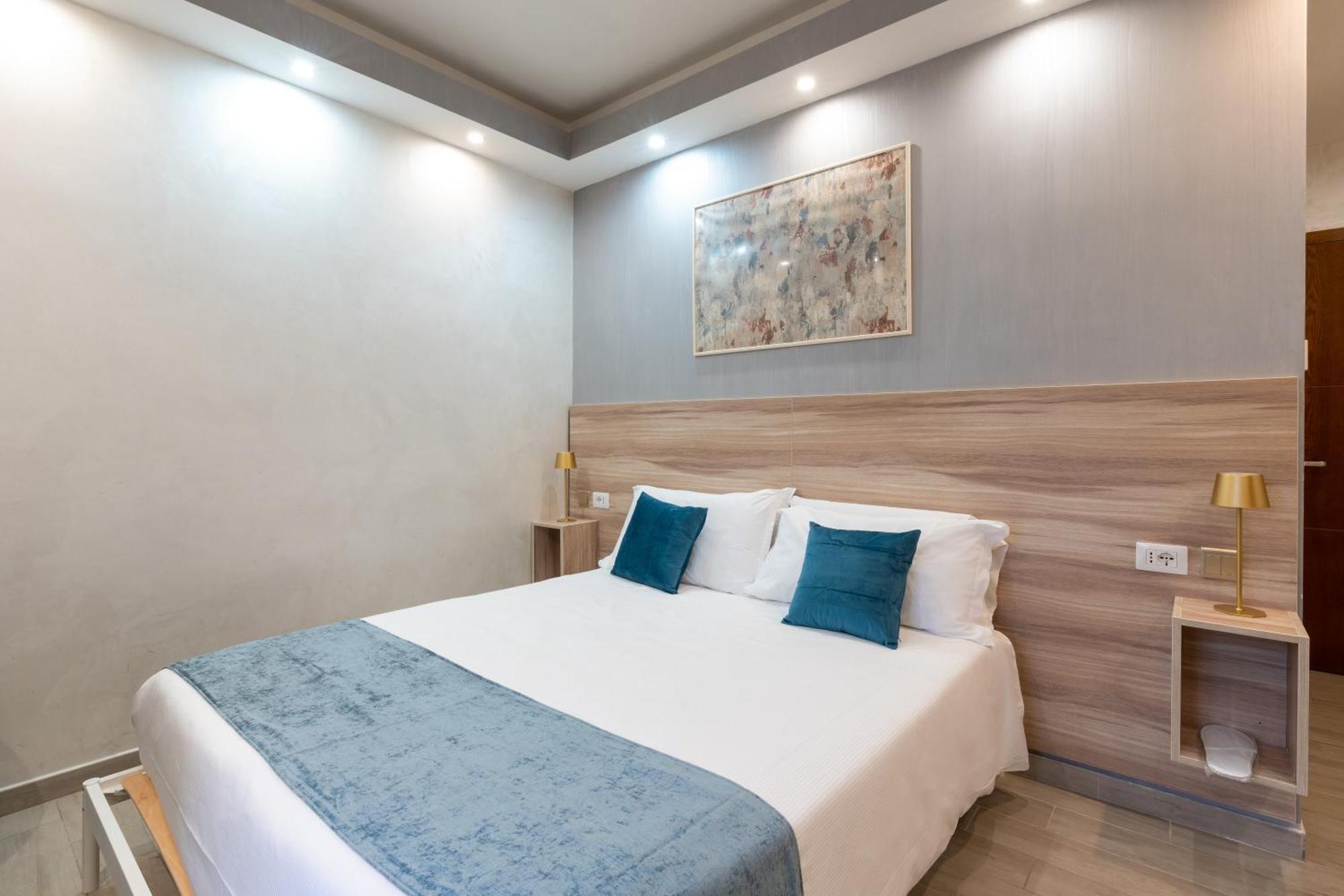 Leone D'oro - Close To Piazza Vittorio Rome