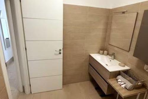 Elegante A - Molteni