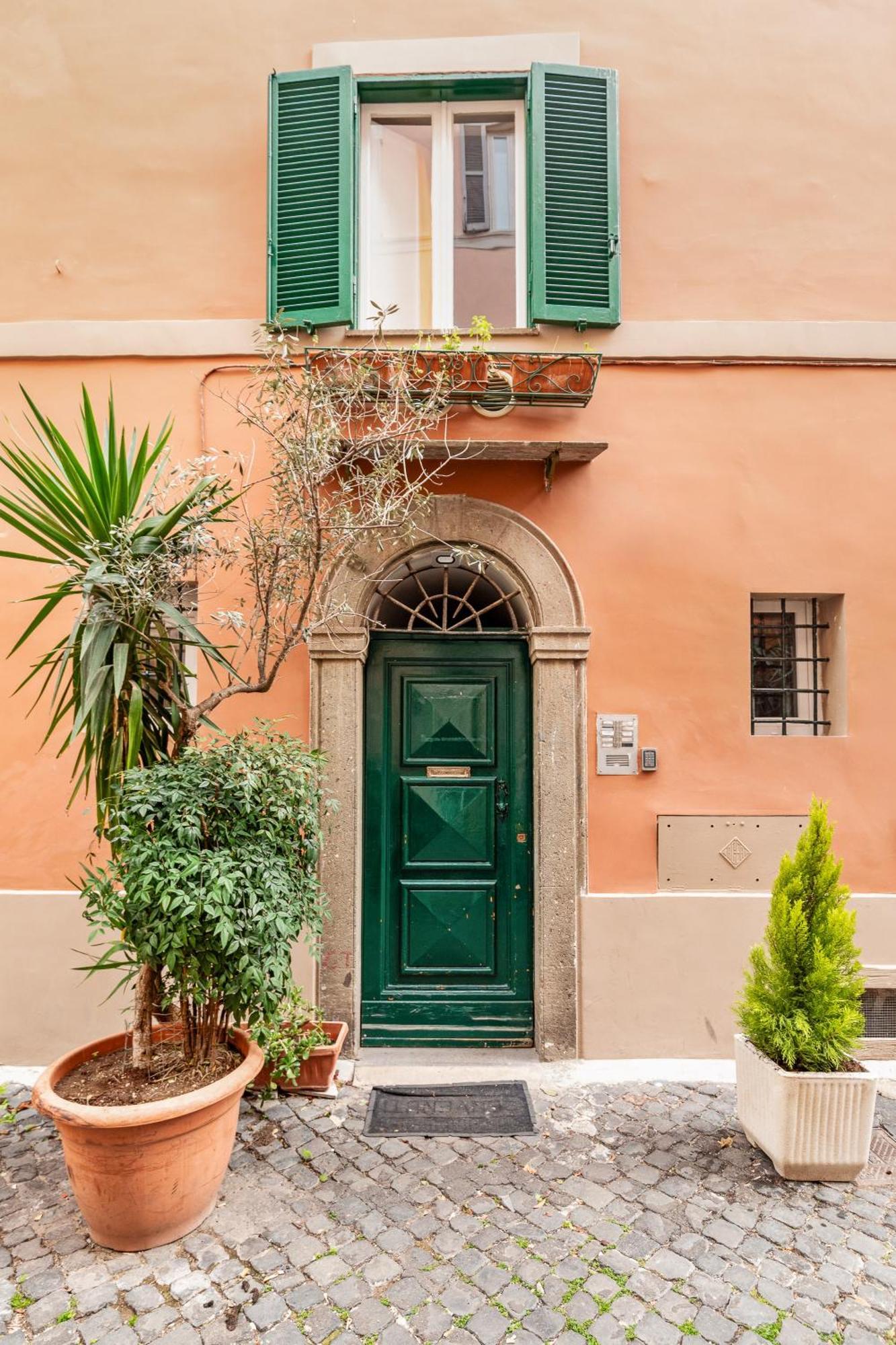 Leopardo Boutique In Trastevere