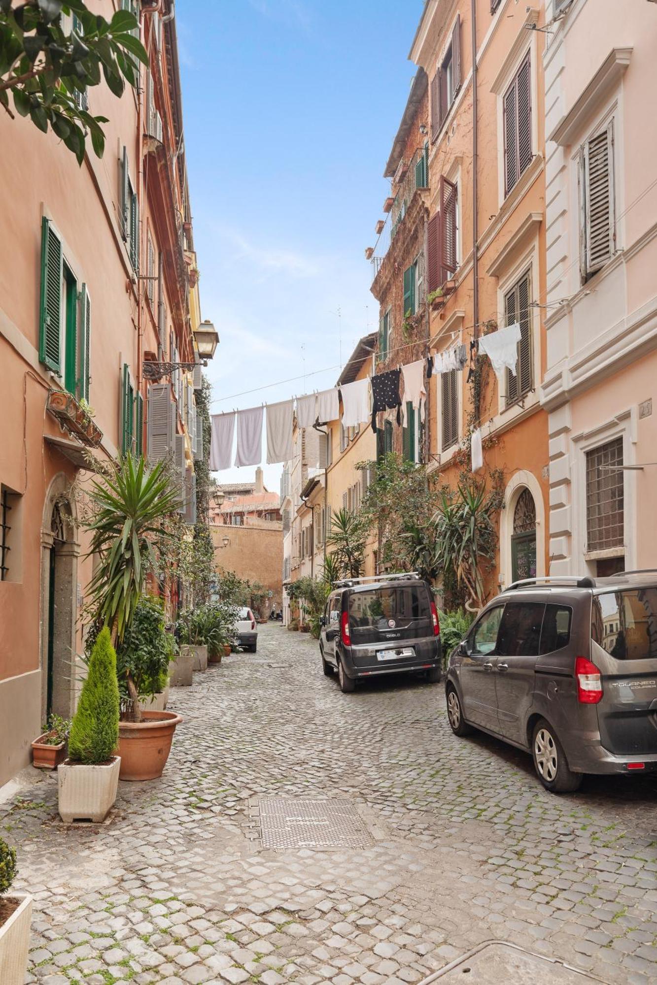 Leopardo Boutique In Trastevere
