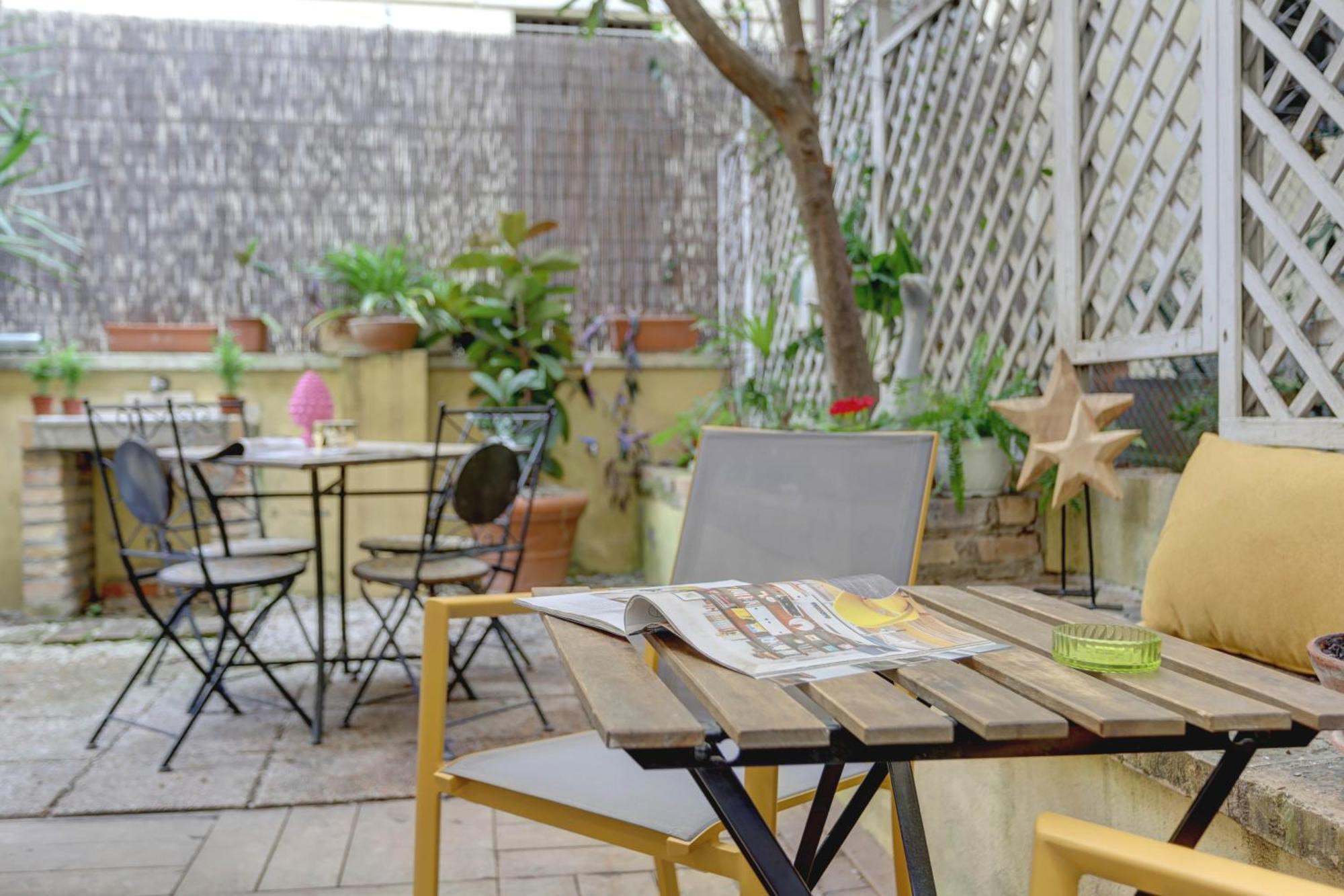 Santi Quattro Apartment&rooms - Colosseo *