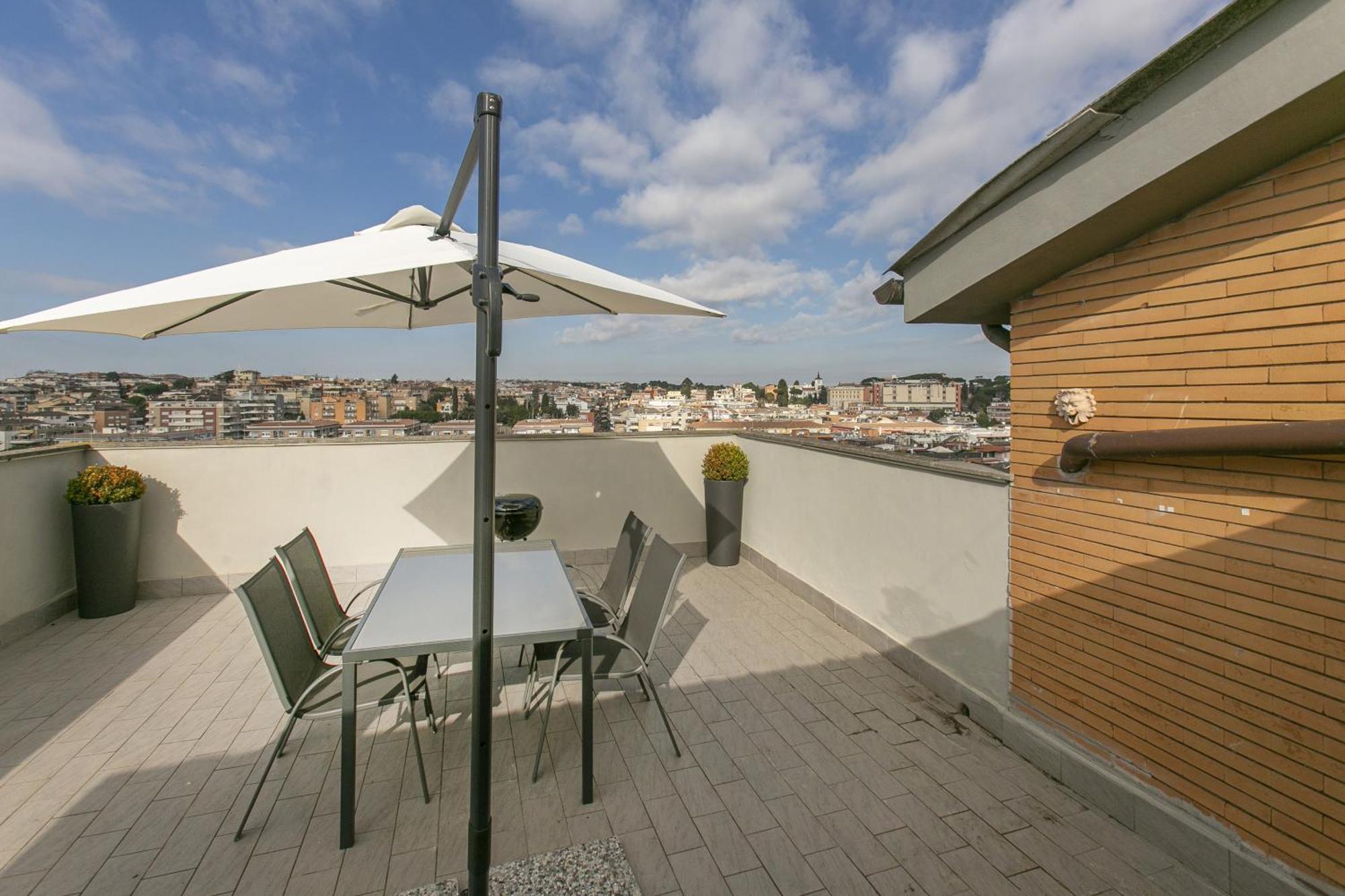 Apartment Terrazza San Pietro Vicino Metro A