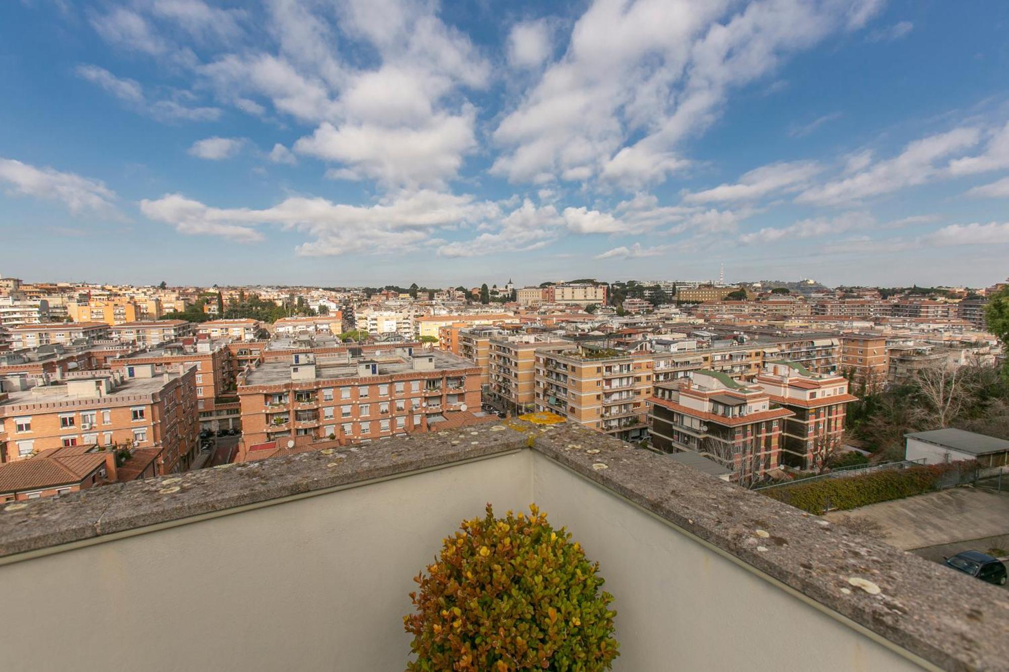 Apartment Terrazza San Pietro Vicino Metro A *