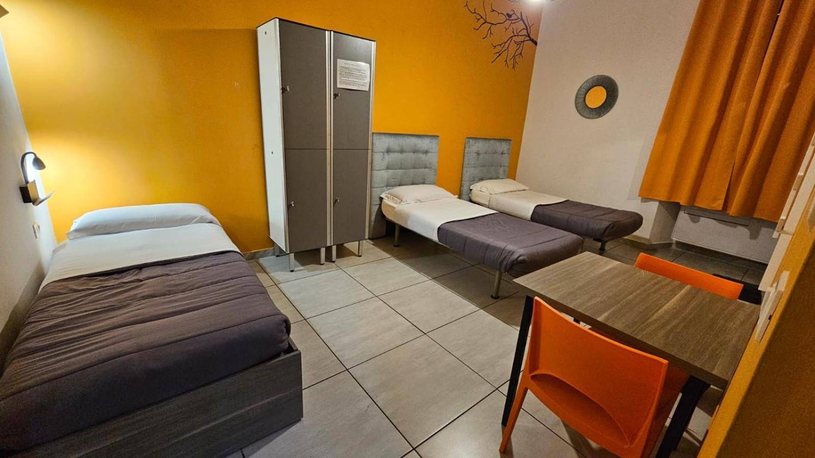 Palladini Hostel *