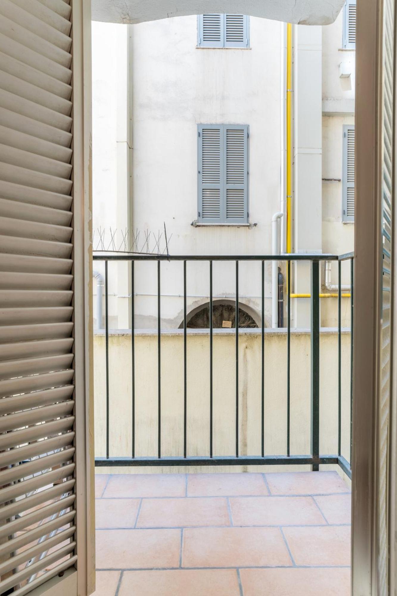 Villafranca Loft, Modern Nearby The Station * Rome