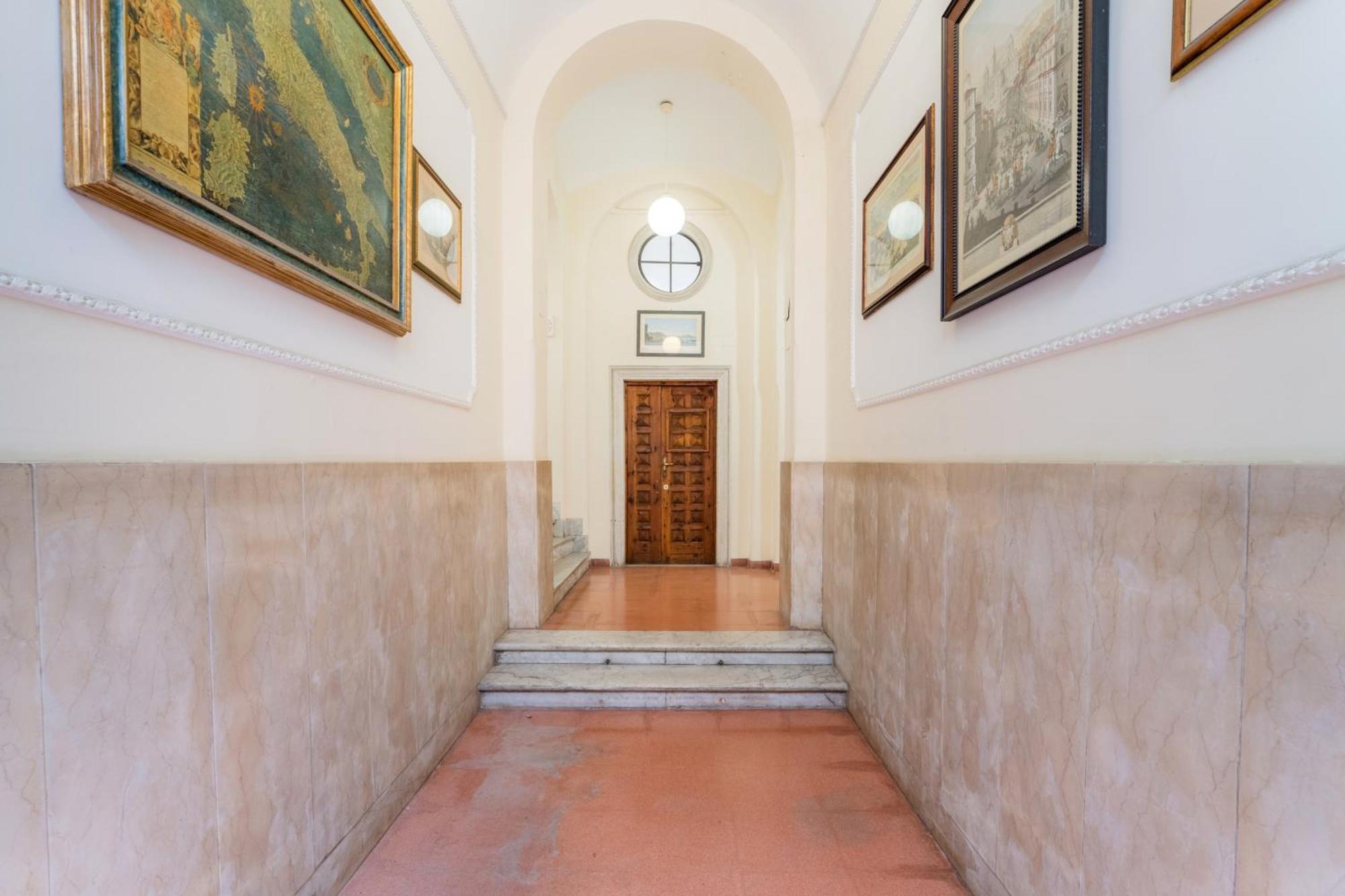 Villafranca Loft, Modern Nearby The Station *