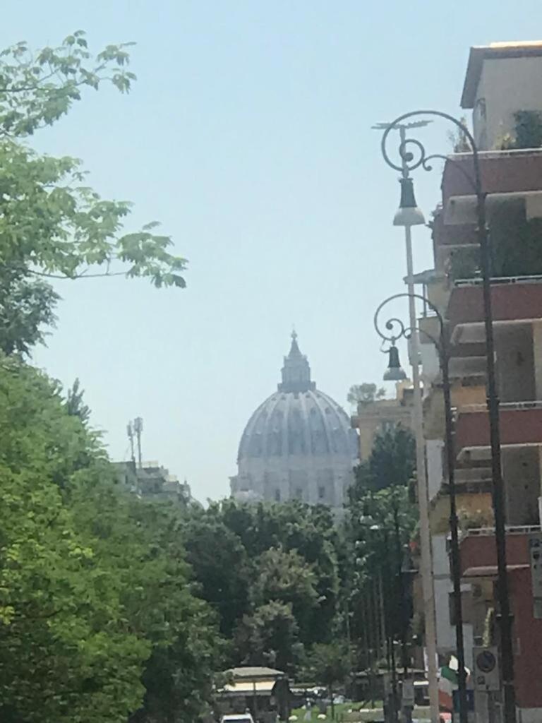 Vittoria@1 * Rome