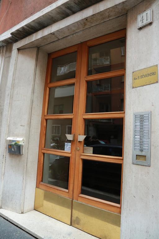 Laura's Apartment