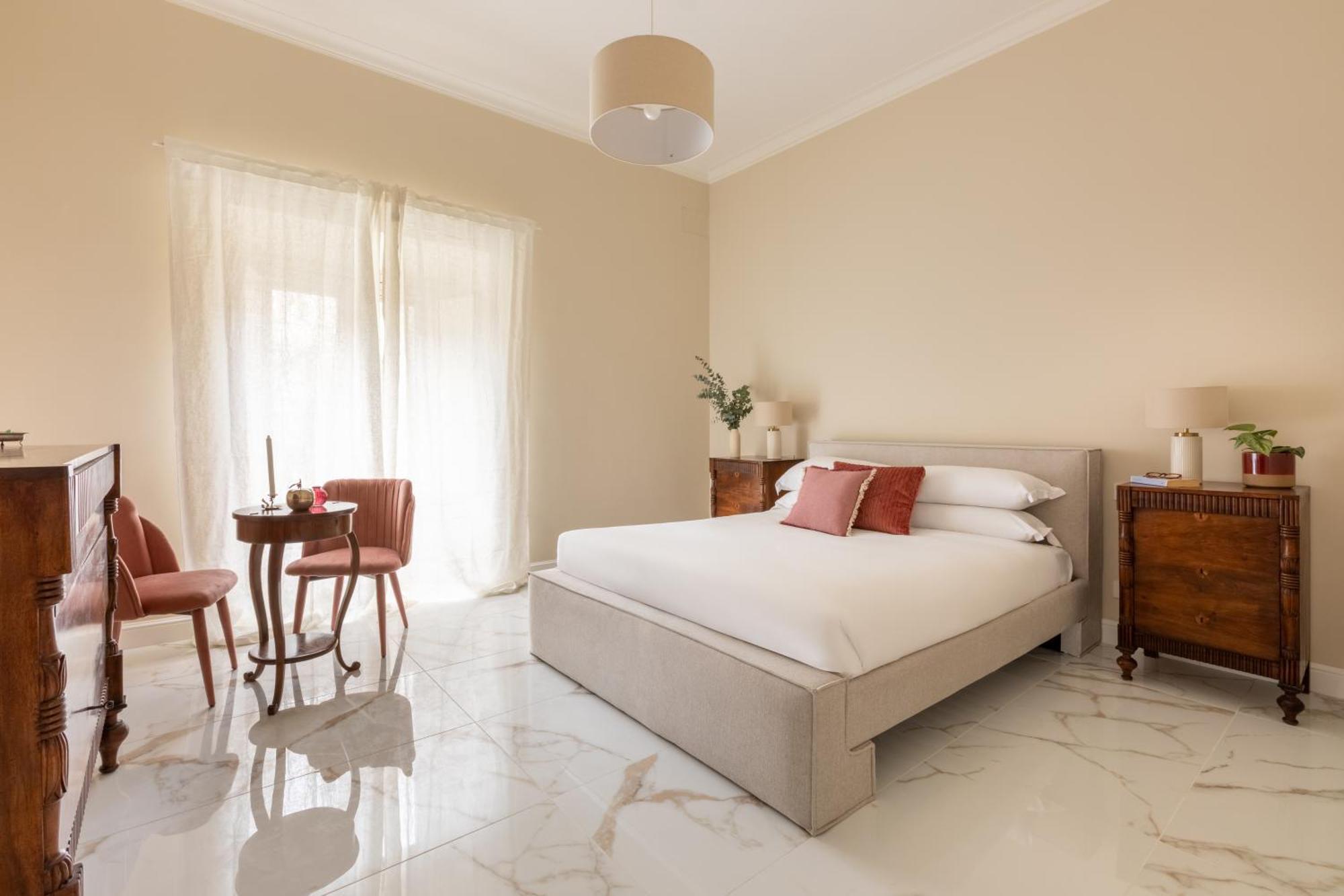 Casa Gold By Hili Roma