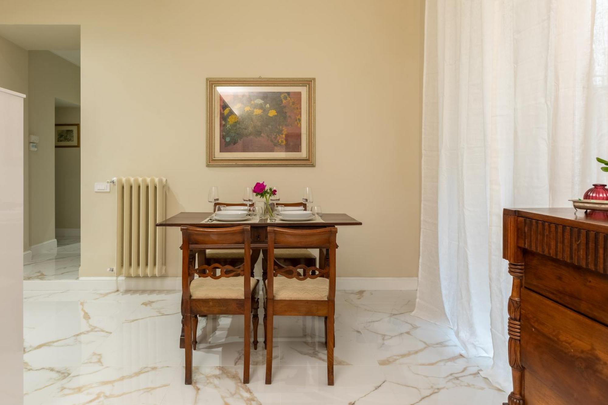 Casa Gold By Hili Roma