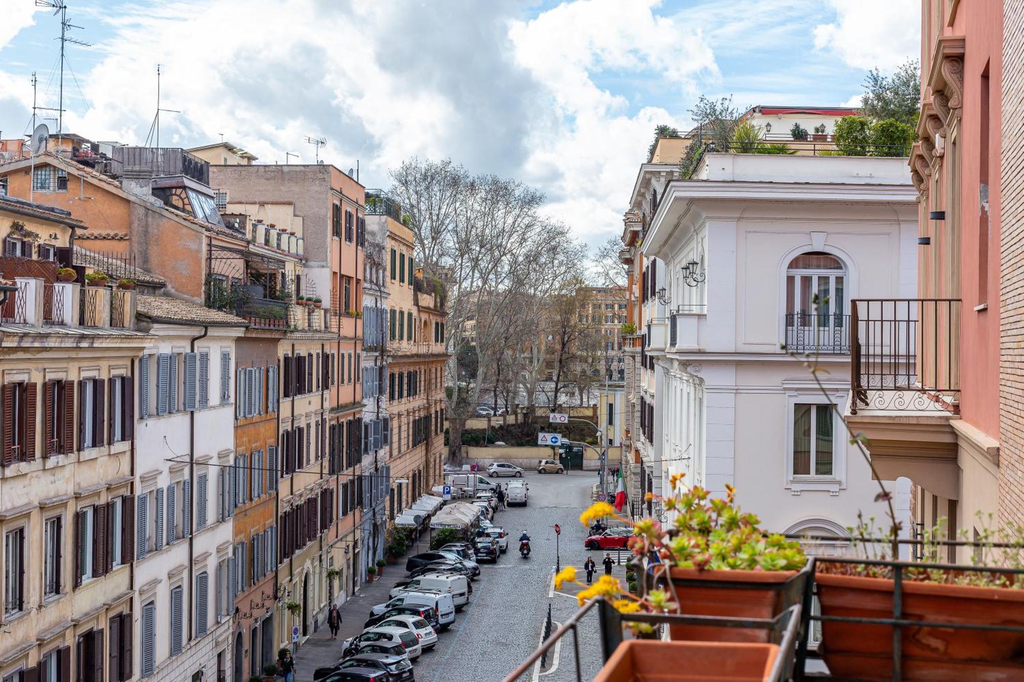 Iflat The House - Spacious & Rome