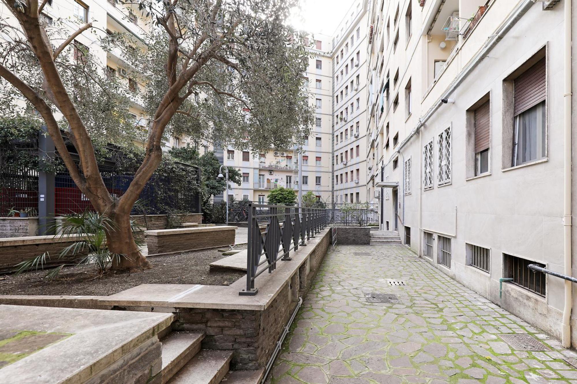 Casa Cestia San Saba * Rome