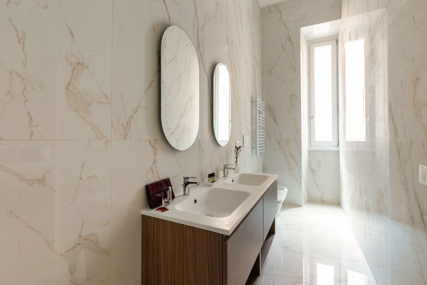 Sjr Luxury Trevi Fountain Apartment *