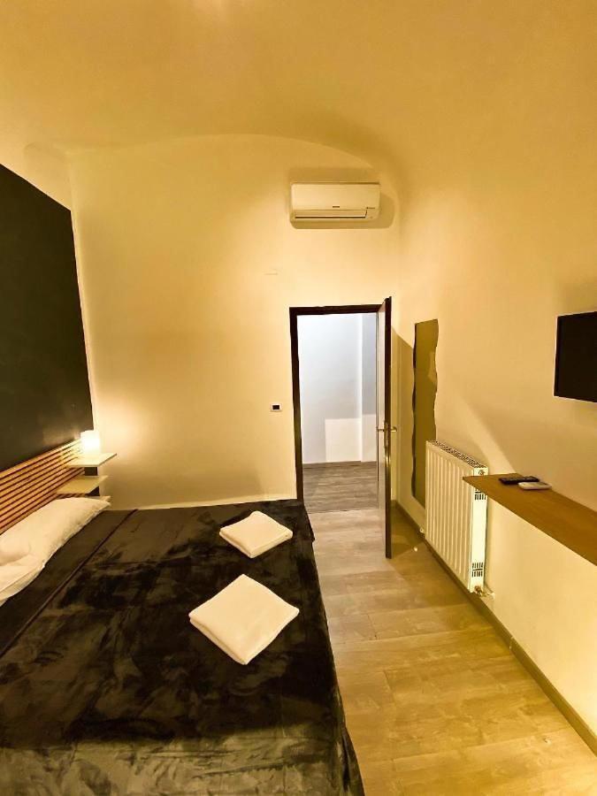 Cialdini 13 Guest house