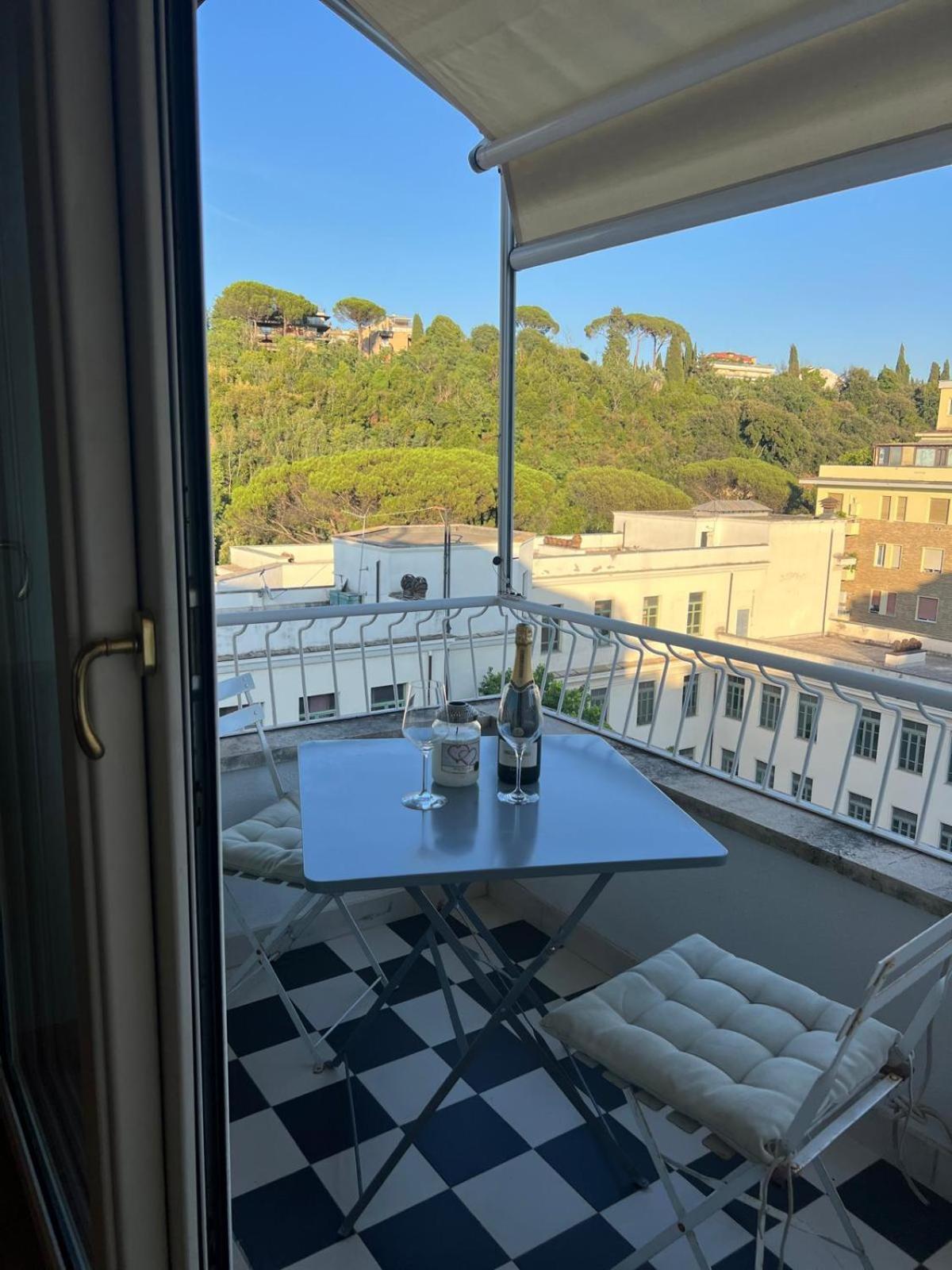 Luce, Silenzio Ed Eleganza Nel Cuore Di Rome