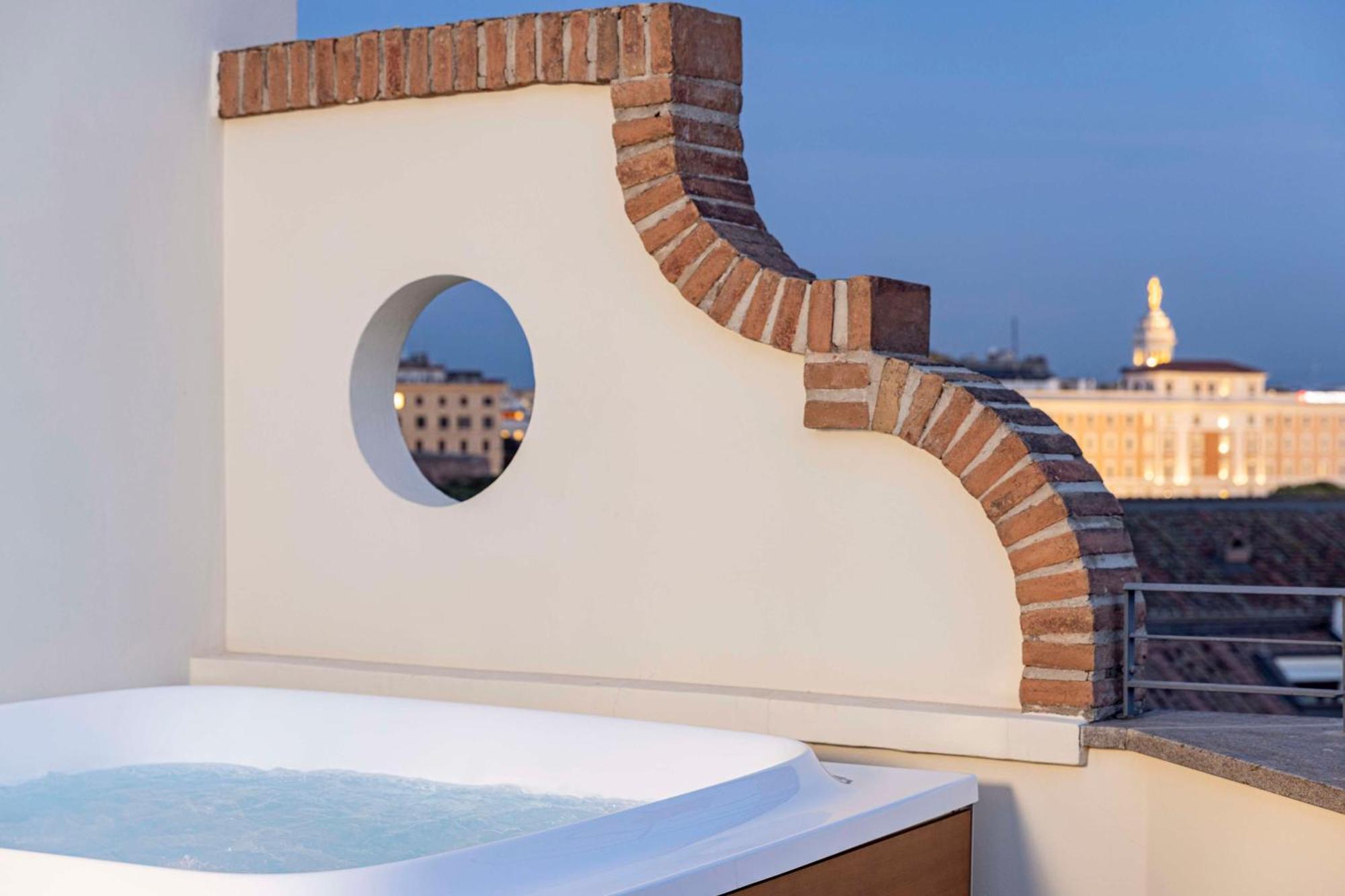 Anantara Palazzo Naiadi - A Leading Of The World Hotel