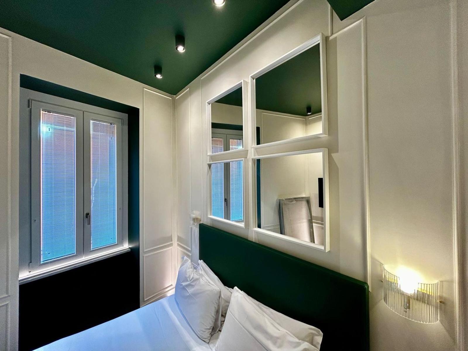 Private Luxury Fontana Di Trevi Apartment Rome