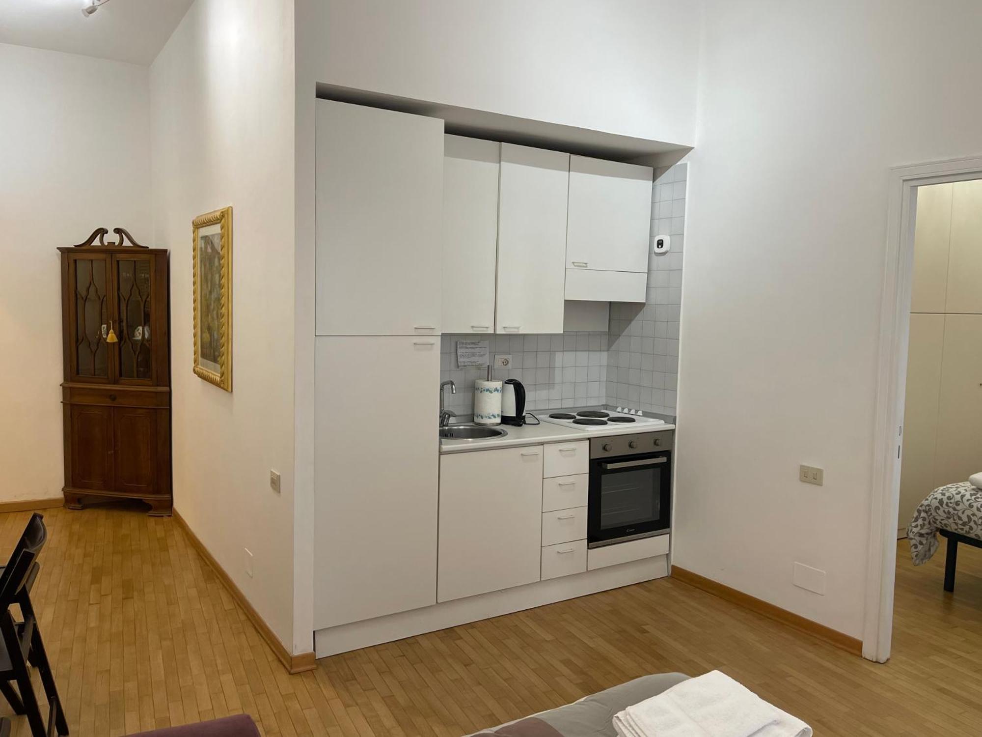 In 2 Apartment