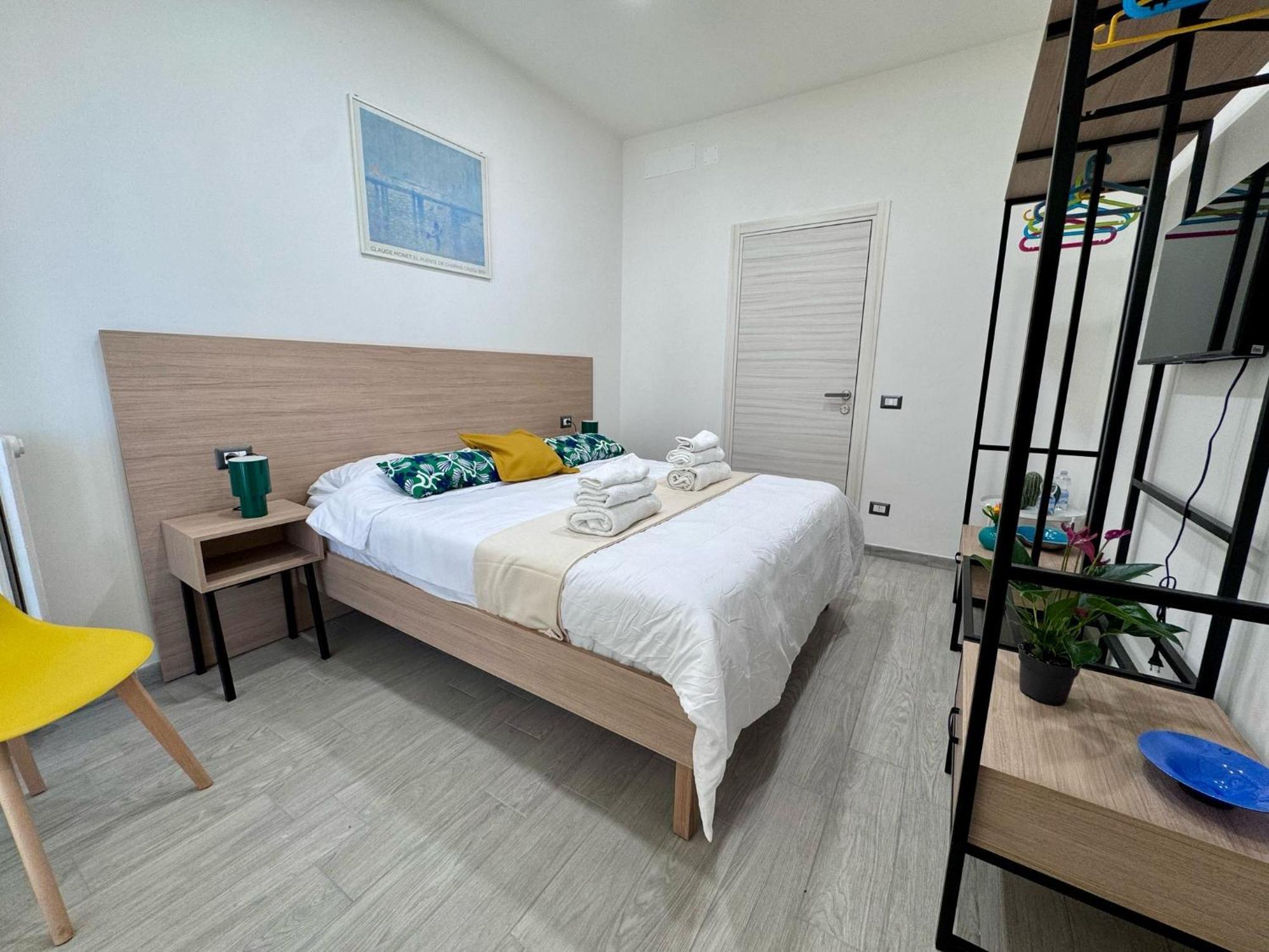 Costabella Guest house
