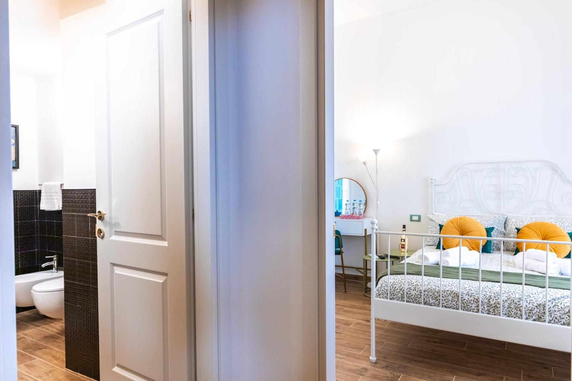 Appartamento Casa Fen Palazzo Storico - Re Di Metro A - 2camere2bagni