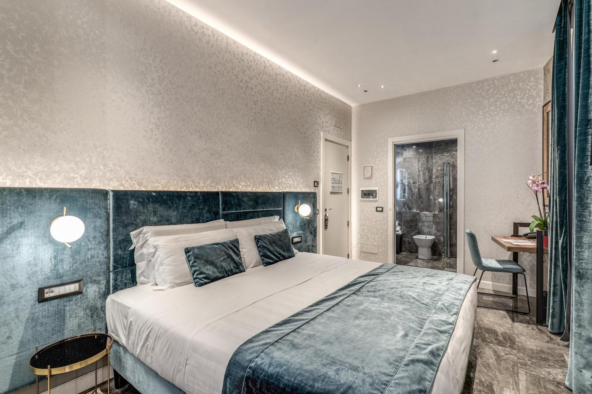 Apollo Boutique Hotel 4*