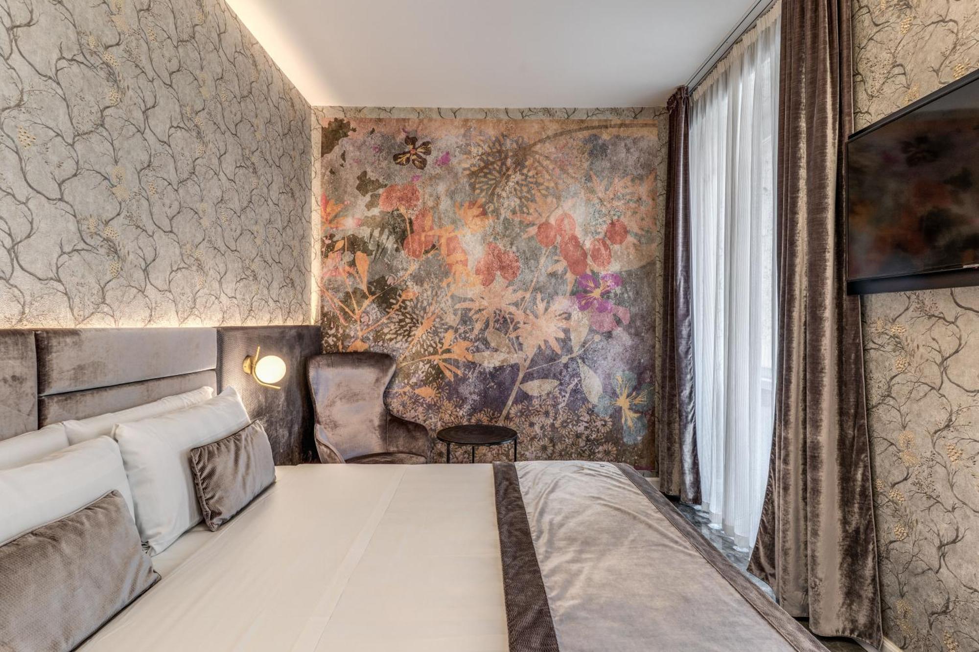 Apollo Boutique Rome