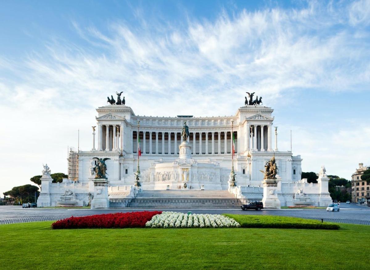 700 Meters From The Metro Rome